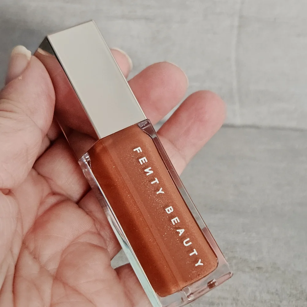 Fenty Beauty Gloss Bomb Fenty Glow NEW